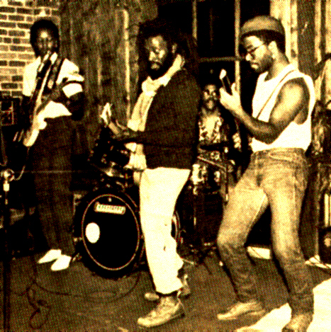 Reggae vibes...... Me ,Keith ,Troy & ''Earl Zero''    ( '86 )